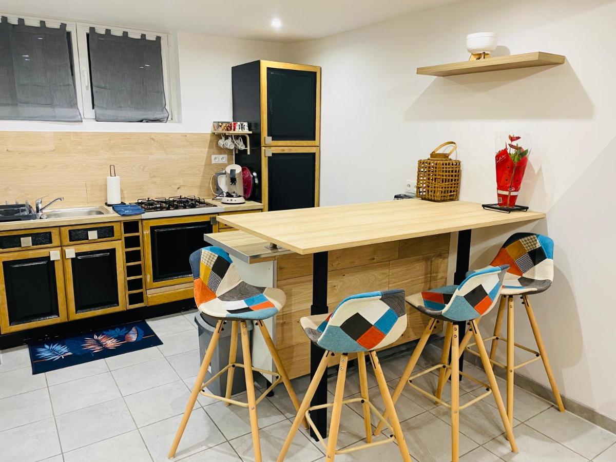 Studio 40M2 Plein Pied Avec Parking Jussac ภายนอก รูปภาพ
