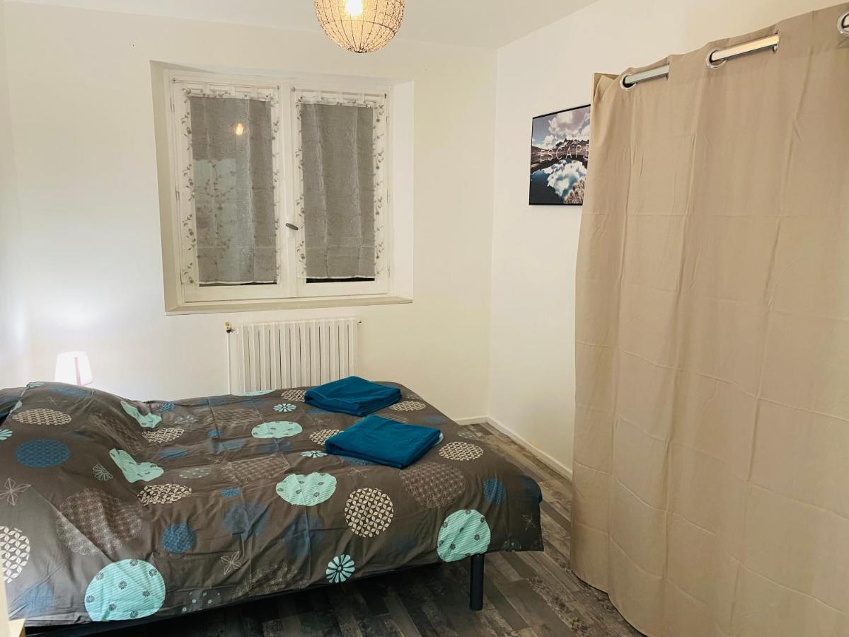 Studio 40M2 Plein Pied Avec Parking Jussac ภายนอก รูปภาพ